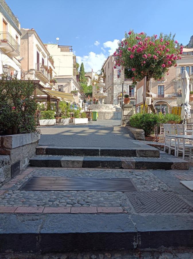 La Jacaranda Taormina